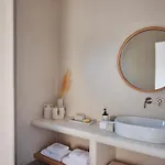 Salt Paros Отель