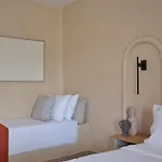 Отель Salt Paros 4*