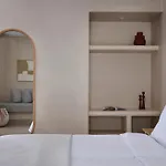 Отель Salt Paros