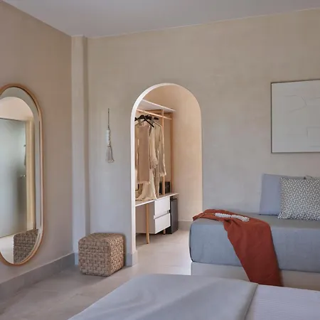 Salt Paros Hotel 4*